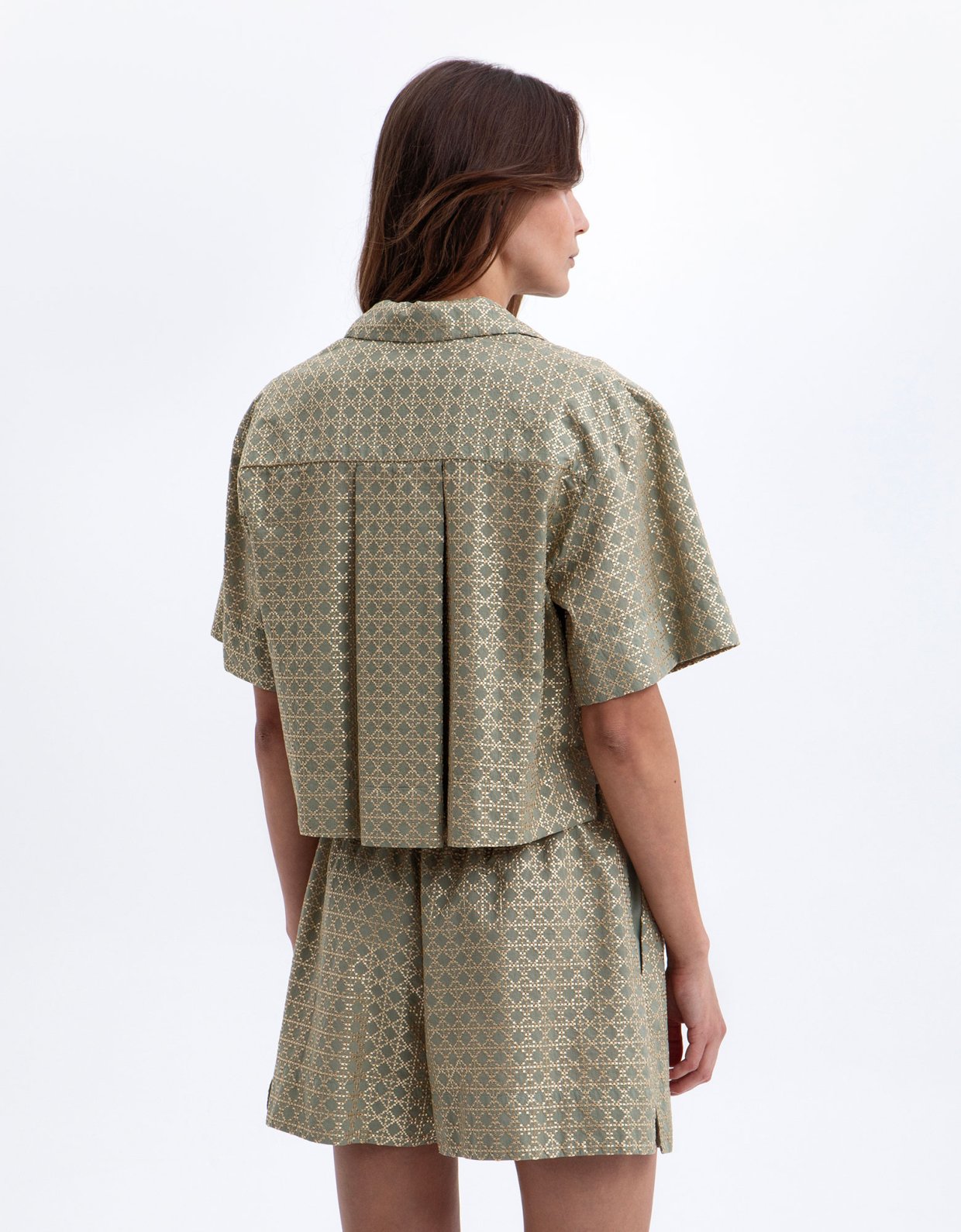 Greek Archaic Kori Cross embroidered crop shirt sage-gold